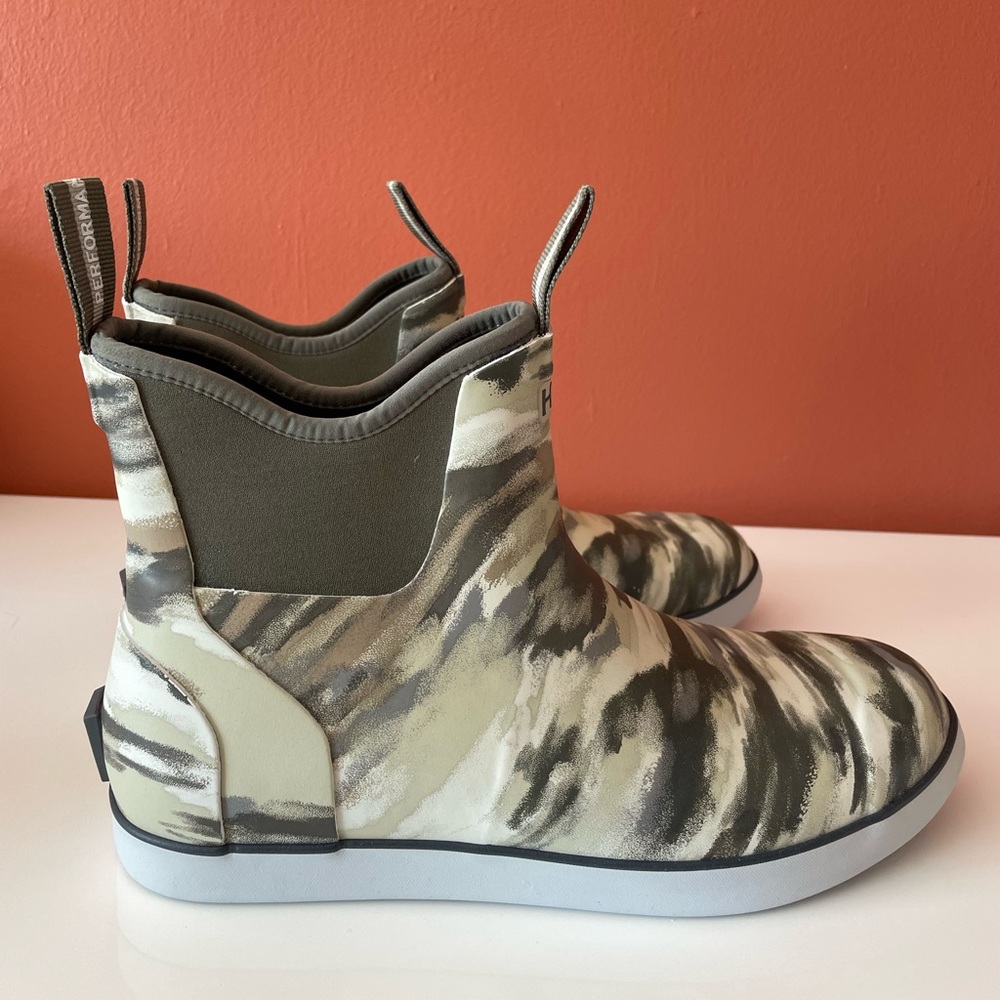 HUK male fishing boots brand new without box
